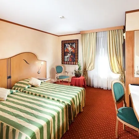 Hotel Strasbourg 3*